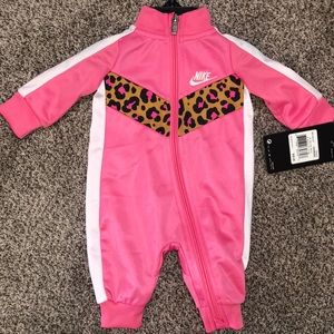 Nike · chevron tricot coverall kids set onesie